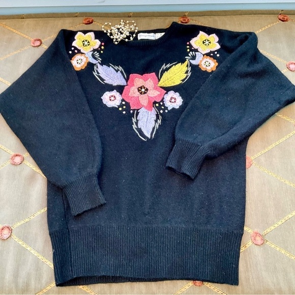 Vintage Beaded Sweater Embroidered Wool Floral Carriage Court (M - Picture 5 of 8